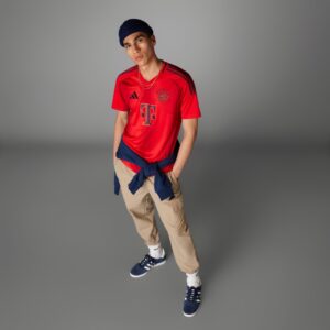 ביגוד אדידס