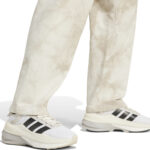 iy6862 2 apparel photography front center view white